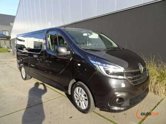 Renault Trafic Minibus 8+1 verlengde versie (247) €17350,- net - 1