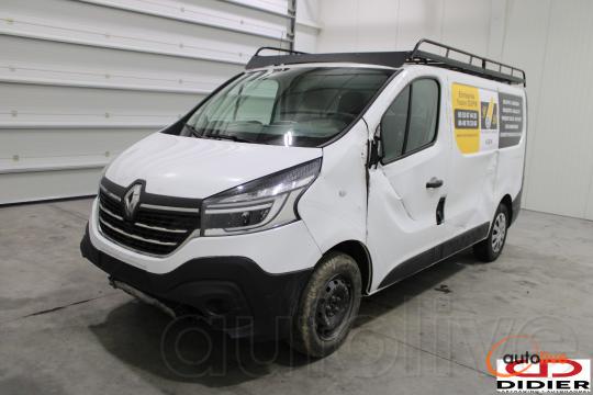 RENAULT TRAFIC - 1