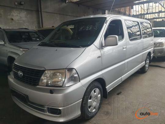 Toyota Hiace - 1