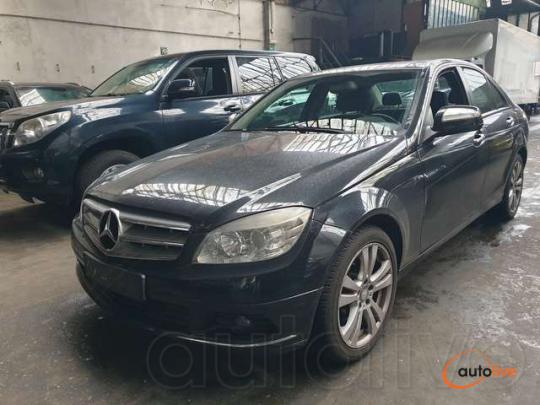 Mercedes-Benz C 200 - 1