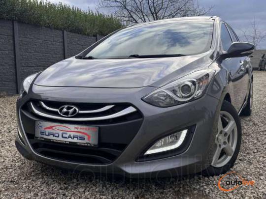 Hyundai i30 SW 1.6 CRDi Style TOIT OUV/PANO/LED/CAMERA/NAV - 1