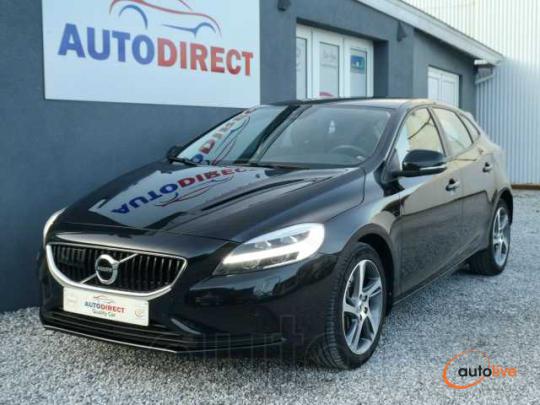 Volvo V40 1.5 T3 Momentum AUTOMAAT Navi, Camera, Led, PDC - 1