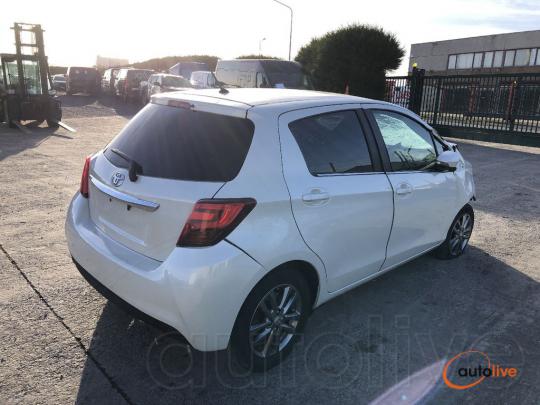 TOYOTA YARIS 1.3  DYNAMIC - 1