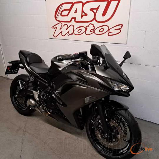 Kawasaki NINJA 650 - 1