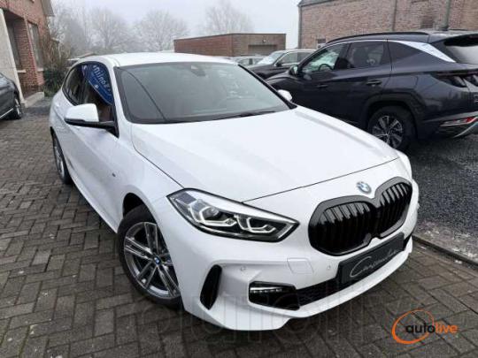 BMW 118 iA M-Pack Verwarmd Half Leder/Stuur, Keyless ... - 1