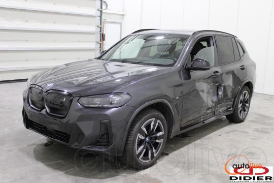 BMW IX3 - 1