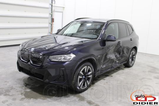 BMW IX3 - 1