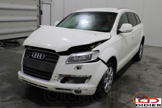 AUDI Q7 - 1