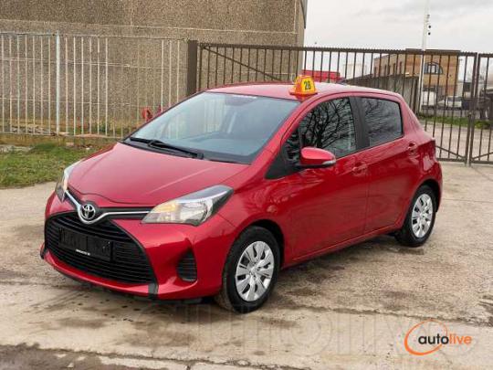 Toyota Yaris 1.33i VVT-i Active and pack Live 2 - 1