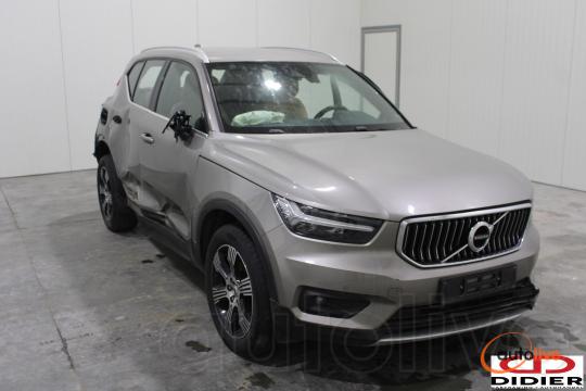 VOLVO XC40 - 1