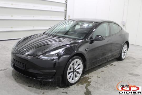 TESLA MODEL3 - 1