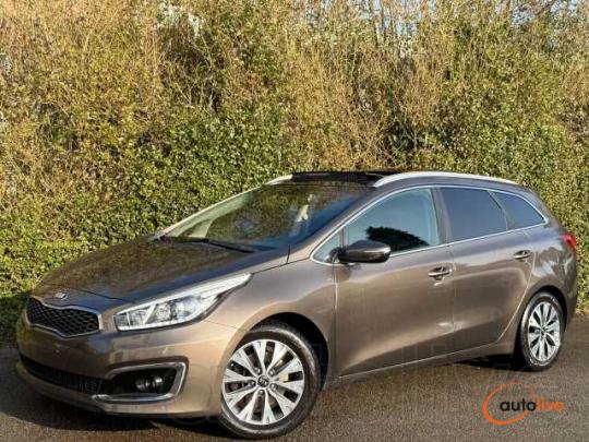 Kia Ceed SW / cee'd SW 1.6 CRDi+NAVI+CAMERA+TOIT OUVR+EURO 6B - 1