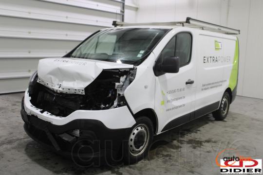 RENAULT TRAFIC - 1