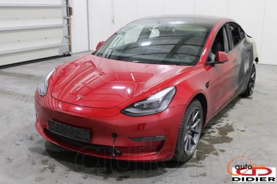 TESLA MODEL3 - 1