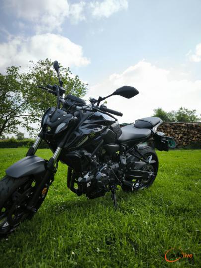 YAMAHA MT-07 - 1
