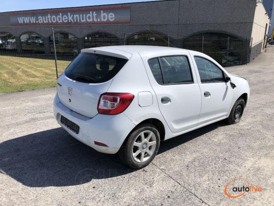 DACIA SANDERO 1.5 DCI - 1