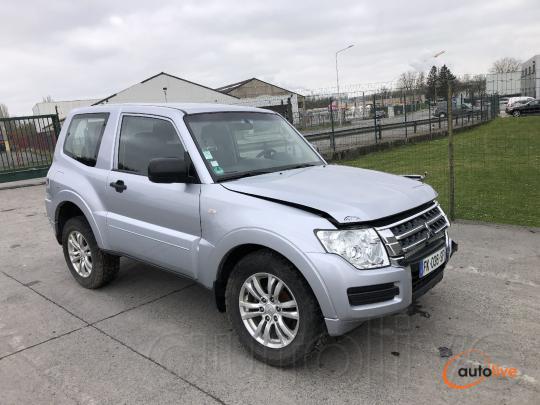 MITSUBISHI PAJERO 3.2  DI-D - 1