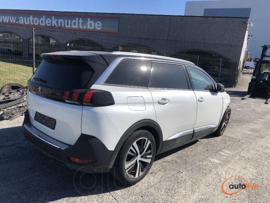 PEUGEOT 5008 1.2  ALLURE - 1