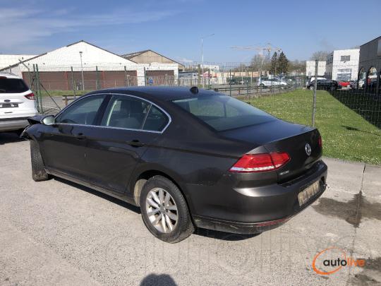 VOLKSWAGEN PASSAT 1.6 TDI DCXA - 1