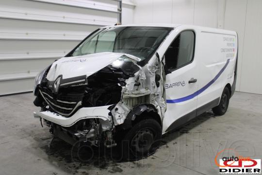 RENAULT TRAFIC - 1