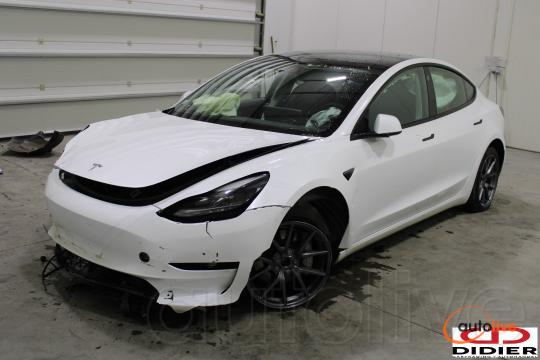 TESLA MODEL3 - 1