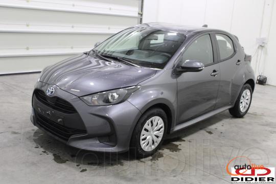 TOYOTA YARIS - 1