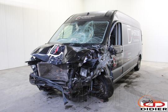 VOLKSWAGEN CRAFTER - 1