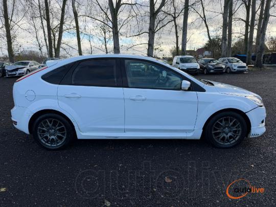 FORD FOCUS ECONETIC - 1