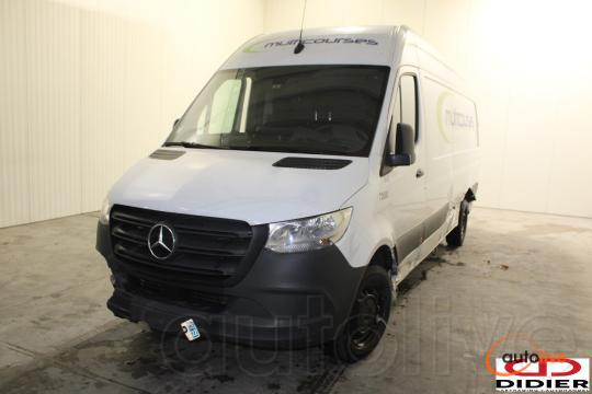 MERCEDES-BENZ SPRINTER - 1