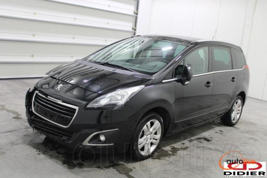 PEUGEOT 5008 - 1