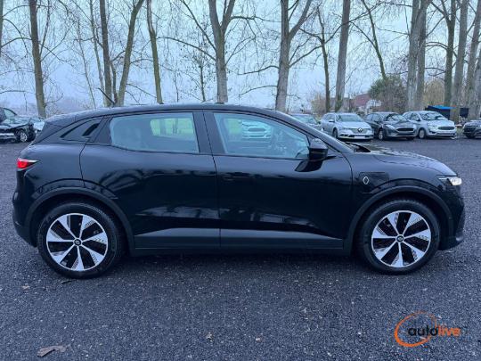 RENAULT MEGANE E-TECH EVOLUT - 1