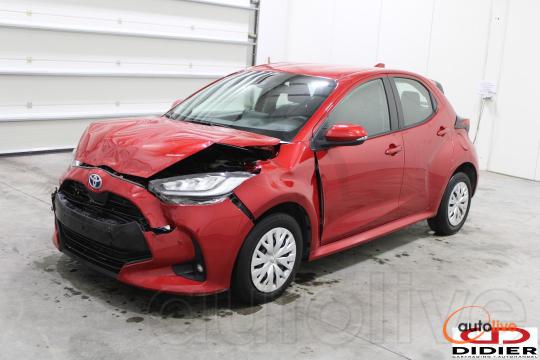 TOYOTA YARIS - 1