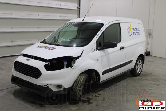 FORD TRANSIT COURIER - 1