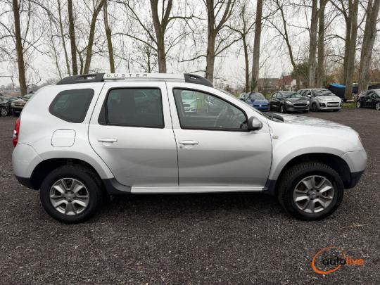 DACIA DUSTER ANNIVERSARY 2 - 1