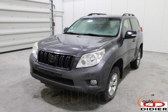 TOYOTA LAND CRUISER - 1