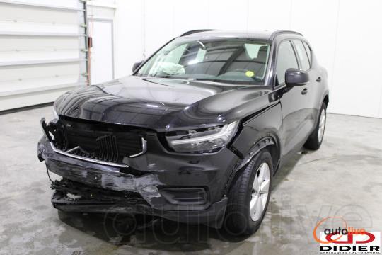VOLVO XC40 - 1