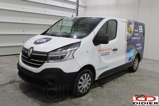 RENAULT TRAFIC - 1