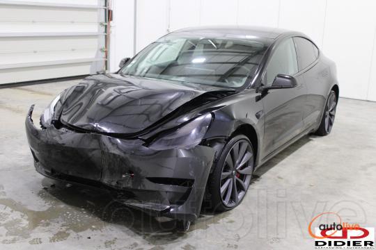TESLA MODEL3 - 1