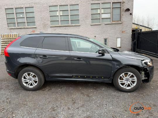 VOLVO XC 60 XC 60 MOMENTUM - 1