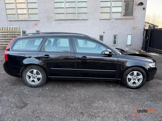 VOLVO V50 1.6 D - 1