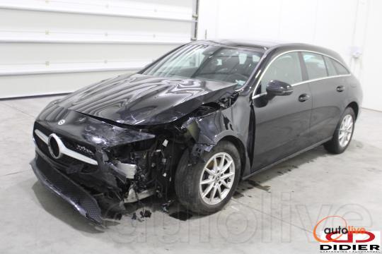 MERCEDES-BENZ CLA180 - 1