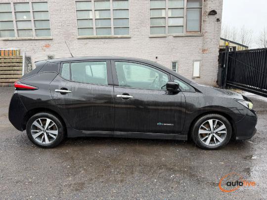 NISSAN LEAF - 1