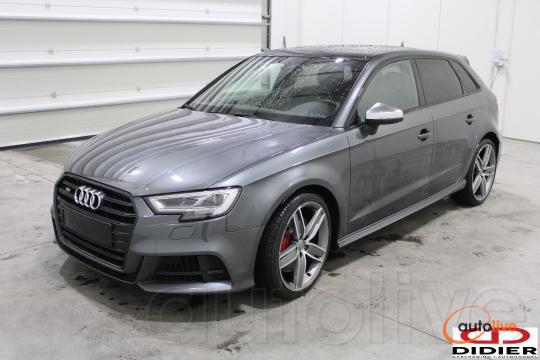 AUDI S3 - 1