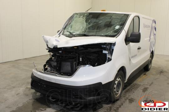 RENAULT TRAFIC - 1