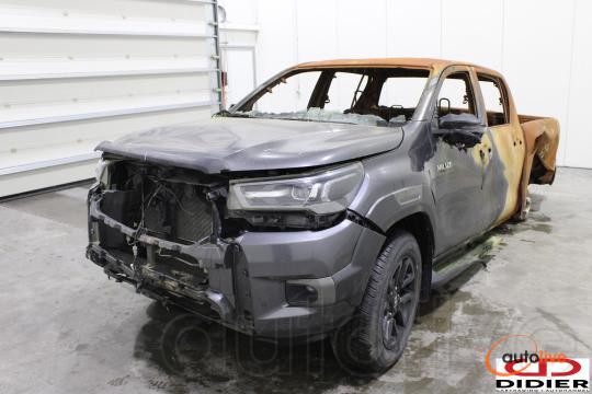 TOYOTA HILUX - 1
