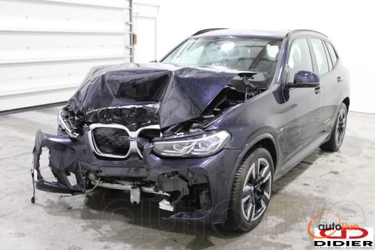 BMW IX3 - 1