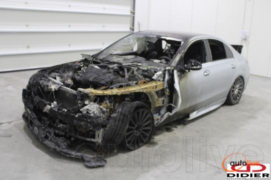 MERCEDES-BENZ C300 - 1