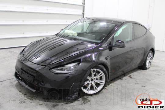 TESLA MODEL Y - 1