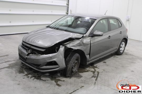 VOLKSWAGEN POLO - 1