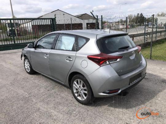 TOYOTA AURIS 1.3 I - 1